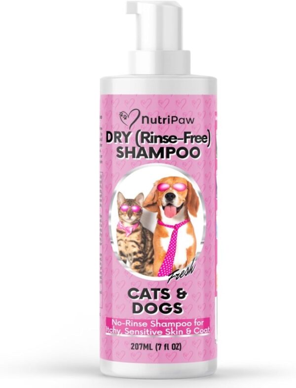 NutriPaw No-Rinse Shampoo for Dogs - Clean, Moisturise, Refresh, & Support Dry Skin - Unique Formula for Nourished Skin & Coat - Ideal for All Breeds